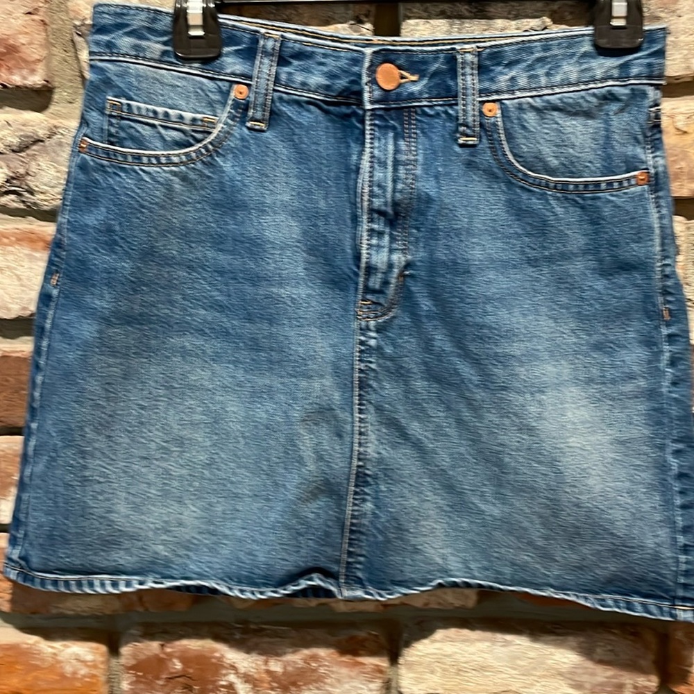 Banana Republic Button-Fly  Denim Skirt Size 6
